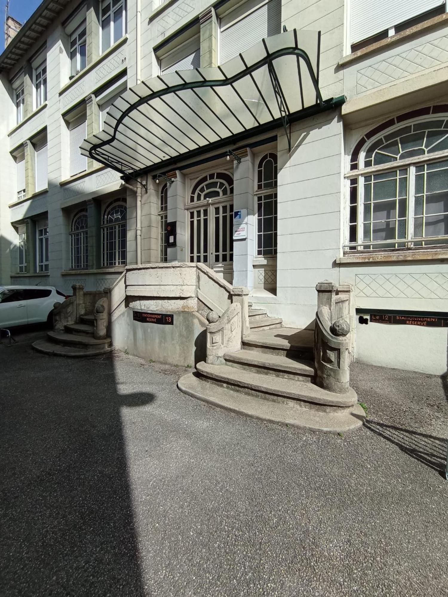 Le 12 Wifi Cosy Parking Gratuit Apartment แซงต์-เอเตียน ภายนอก รูปภาพ